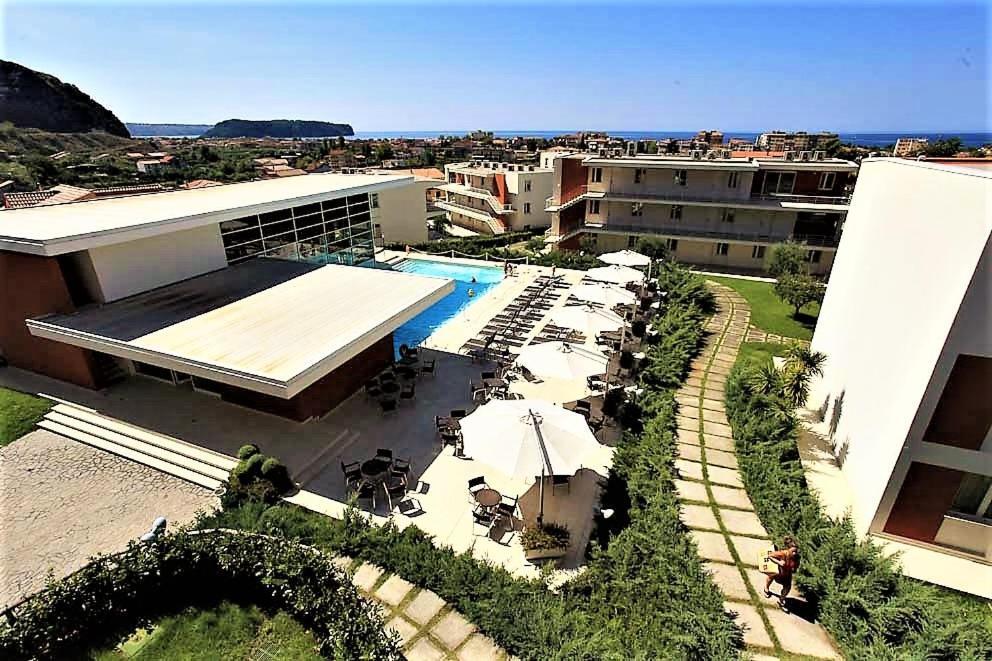 Sporting Club Resort Praia a Mare Exterior foto