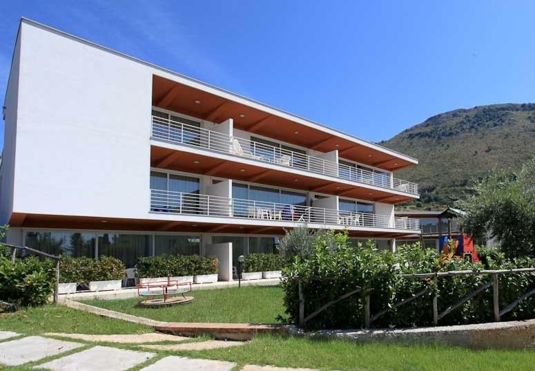 Sporting Club Resort Praia a Mare Exterior foto